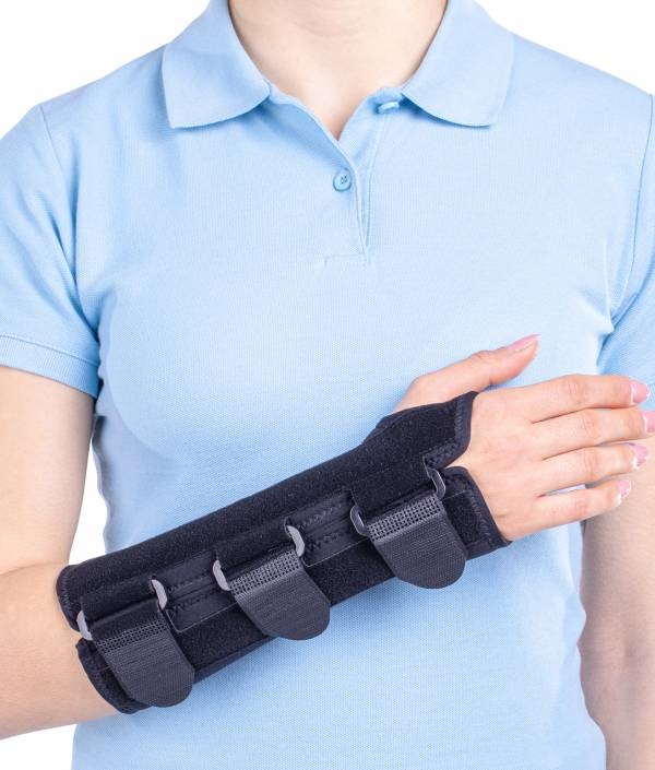 CARPOFIX MANU Orteza incheietura fixa, marimea 2– dreapta