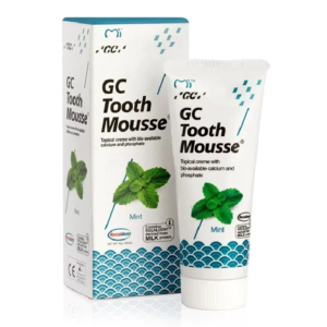 crema dentara cu aroma de menta tooth mousse 40 g gc .png