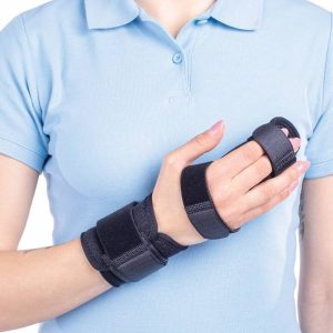 M Finger – Orteza incheietura mana si deget fixa, Marimea 2